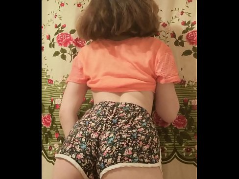 ❤️ Seksikas noor beib strippib oma pükse kaamera ees ära ❤️ Pornovideo at us ❤